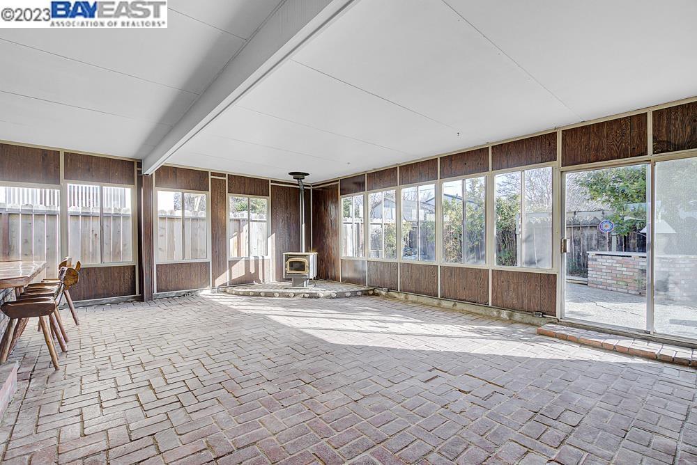 Detail Gallery Image 19 of 27 For 2285 Star Ave, Castro Valley,  CA 94546 - 3 Beds | 2 Baths