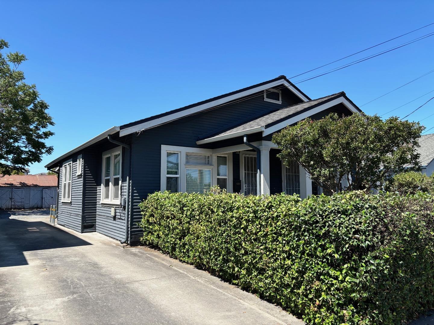 Detail Gallery Image 2 of 3 For 961 S 7th St, San Jose,  CA 95112 - – Beds | – Baths