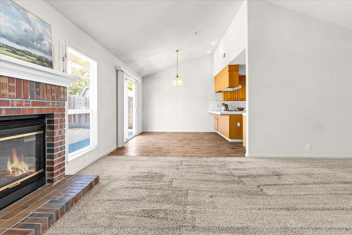 Detail Gallery Image 10 of 37 For 329 Westminster Dr, Salinas,  CA 93906 - 3 Beds | 2 Baths