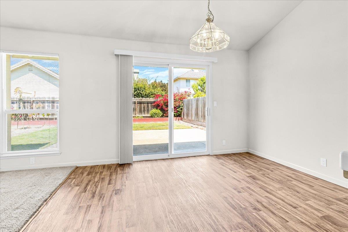 Detail Gallery Image 17 of 37 For 329 Westminster Dr, Salinas,  CA 93906 - 3 Beds | 2 Baths