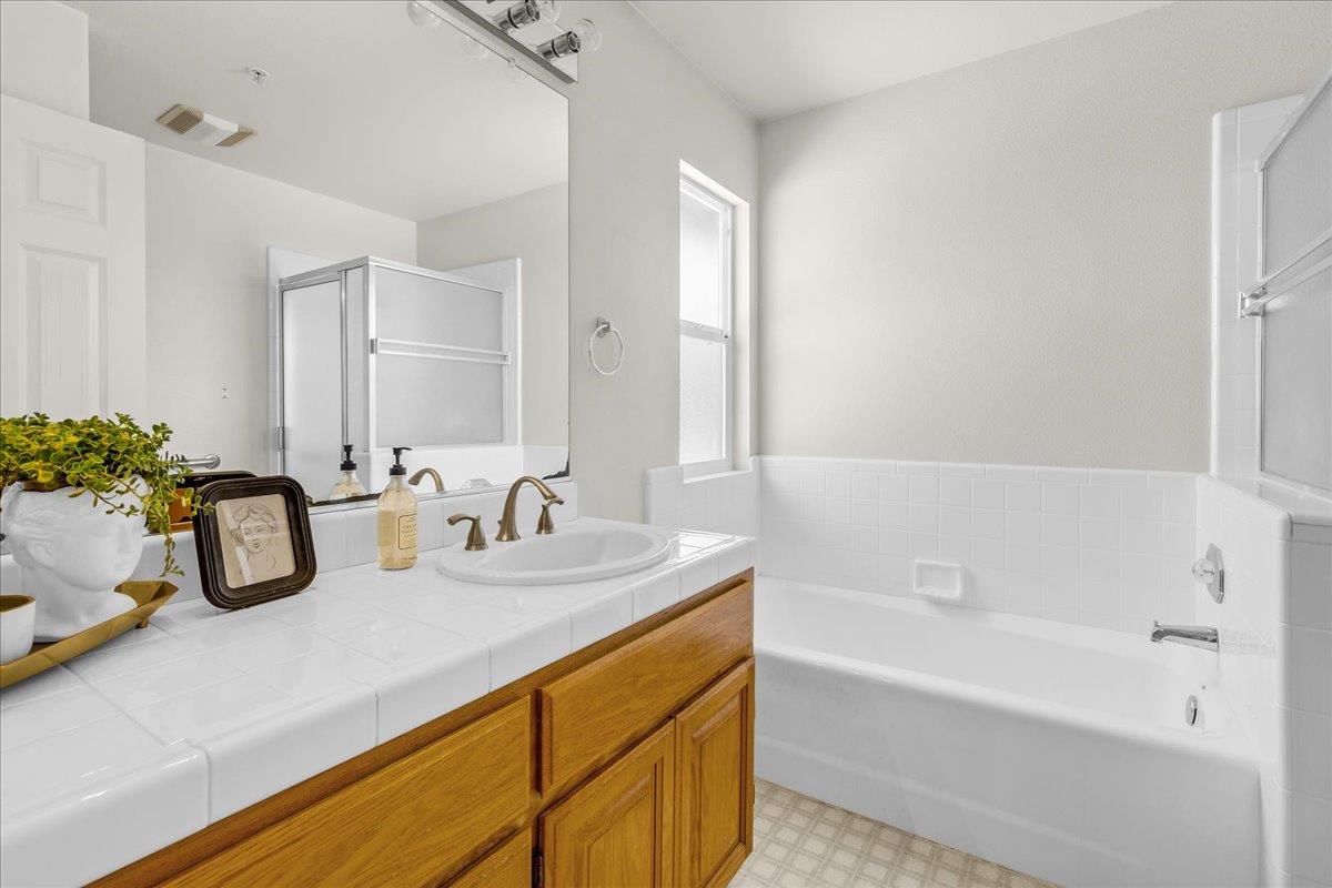 Detail Gallery Image 25 of 37 For 329 Westminster Dr, Salinas,  CA 93906 - 3 Beds | 2 Baths