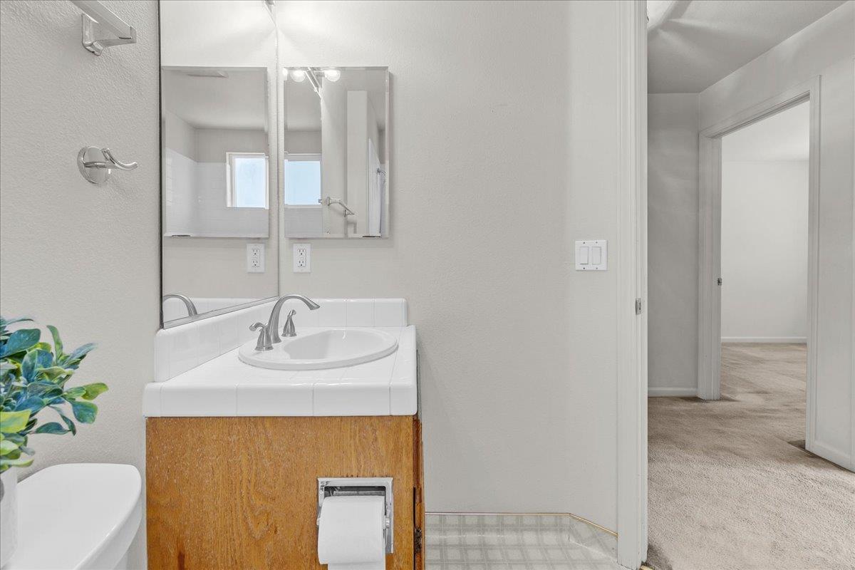 Detail Gallery Image 28 of 37 For 329 Westminster Dr, Salinas,  CA 93906 - 3 Beds | 2 Baths