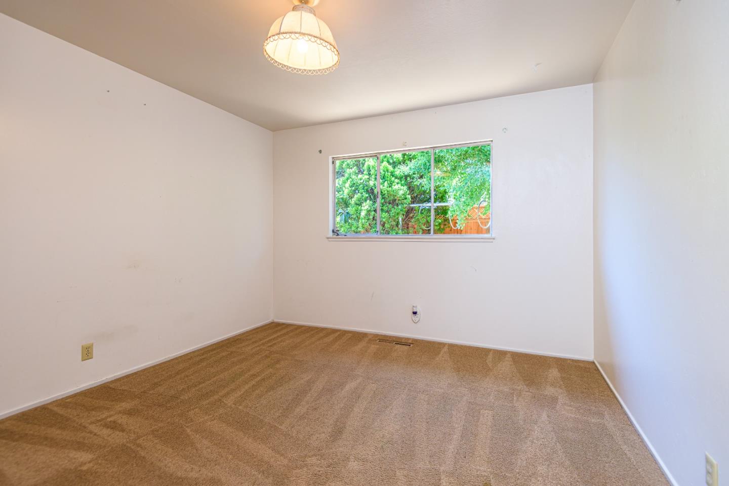 Detail Gallery Image 16 of 19 For 7558 Rainbow Dr, Cupertino,  CA 95014 - 4 Beds | 2 Baths