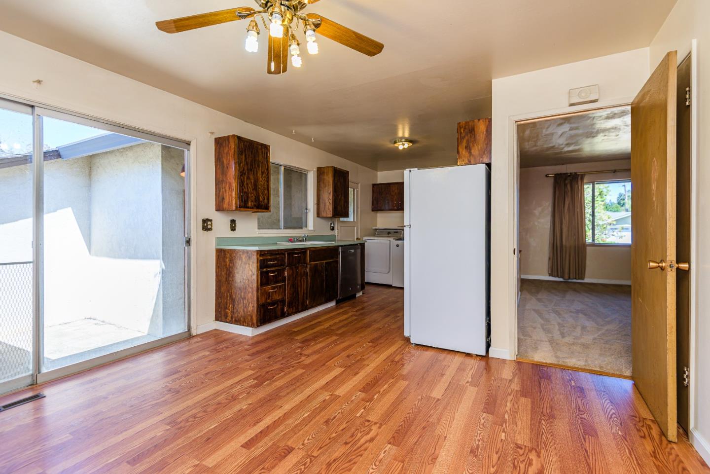 Detail Gallery Image 9 of 19 For 7558 Rainbow Dr, Cupertino,  CA 95014 - 4 Beds | 2 Baths