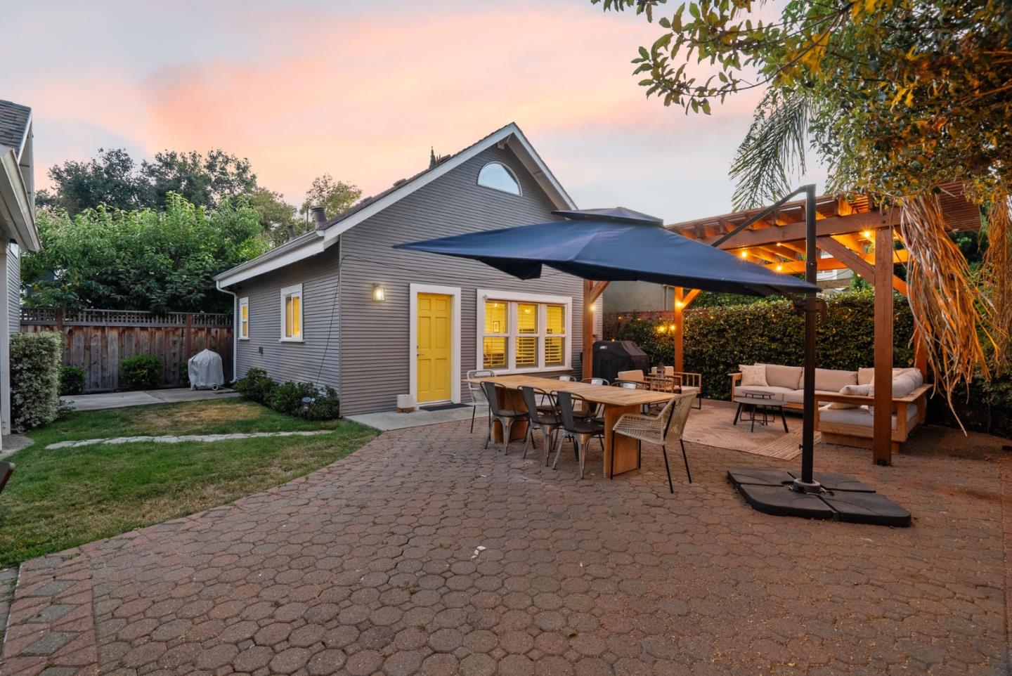 Detail Gallery Image 41 of 75 For 1201 Hester Ave, San Jose,  CA 95126 - 4 Beds | 3 Baths
