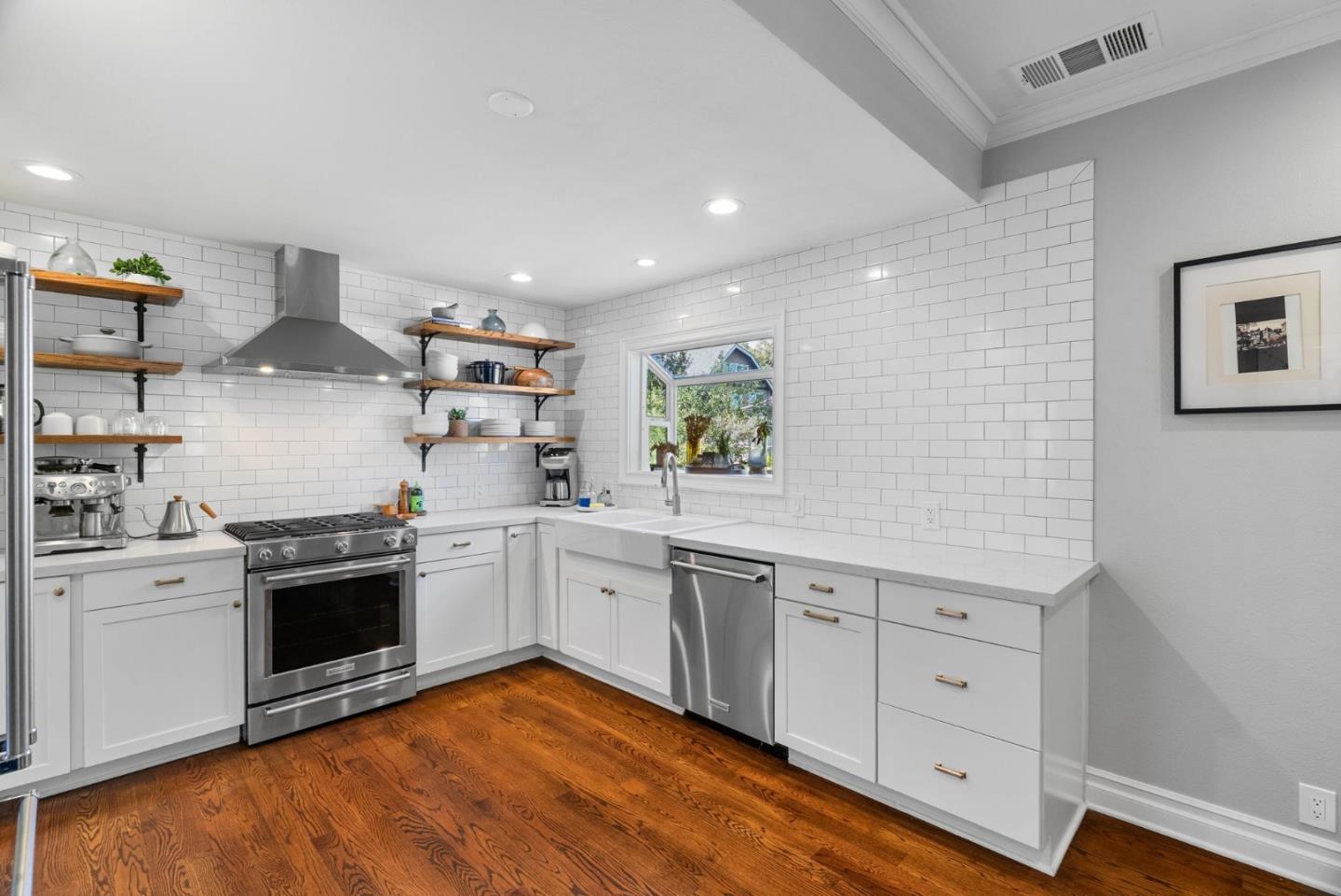 Detail Gallery Image 9 of 75 For 1201 Hester Ave, San Jose,  CA 95126 - 4 Beds | 3 Baths