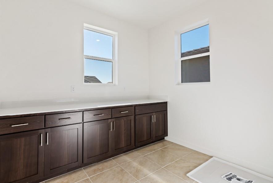 Detail Gallery Image 11 of 14 For 6008 Big Sky Dr, Fairfield,  CA 94533 - 4 Beds | 3 Baths