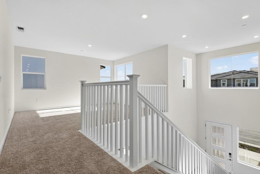 Detail Gallery Image 8 of 14 For 6008 Big Sky Dr, Fairfield,  CA 94533 - 4 Beds | 3 Baths