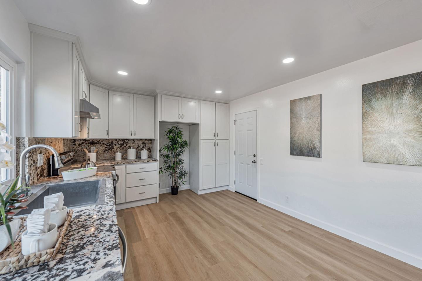 Detail Gallery Image 11 of 32 For 4858 Rue Toulon Ct, San Jose,  CA 95136 - 4 Beds | 2 Baths