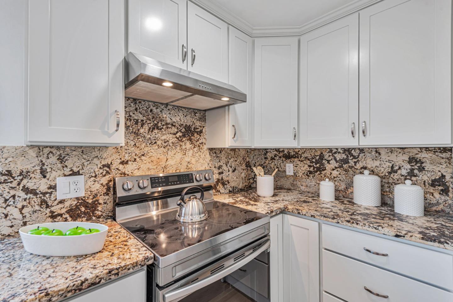 Detail Gallery Image 12 of 32 For 4858 Rue Toulon Ct, San Jose,  CA 95136 - 4 Beds | 2 Baths