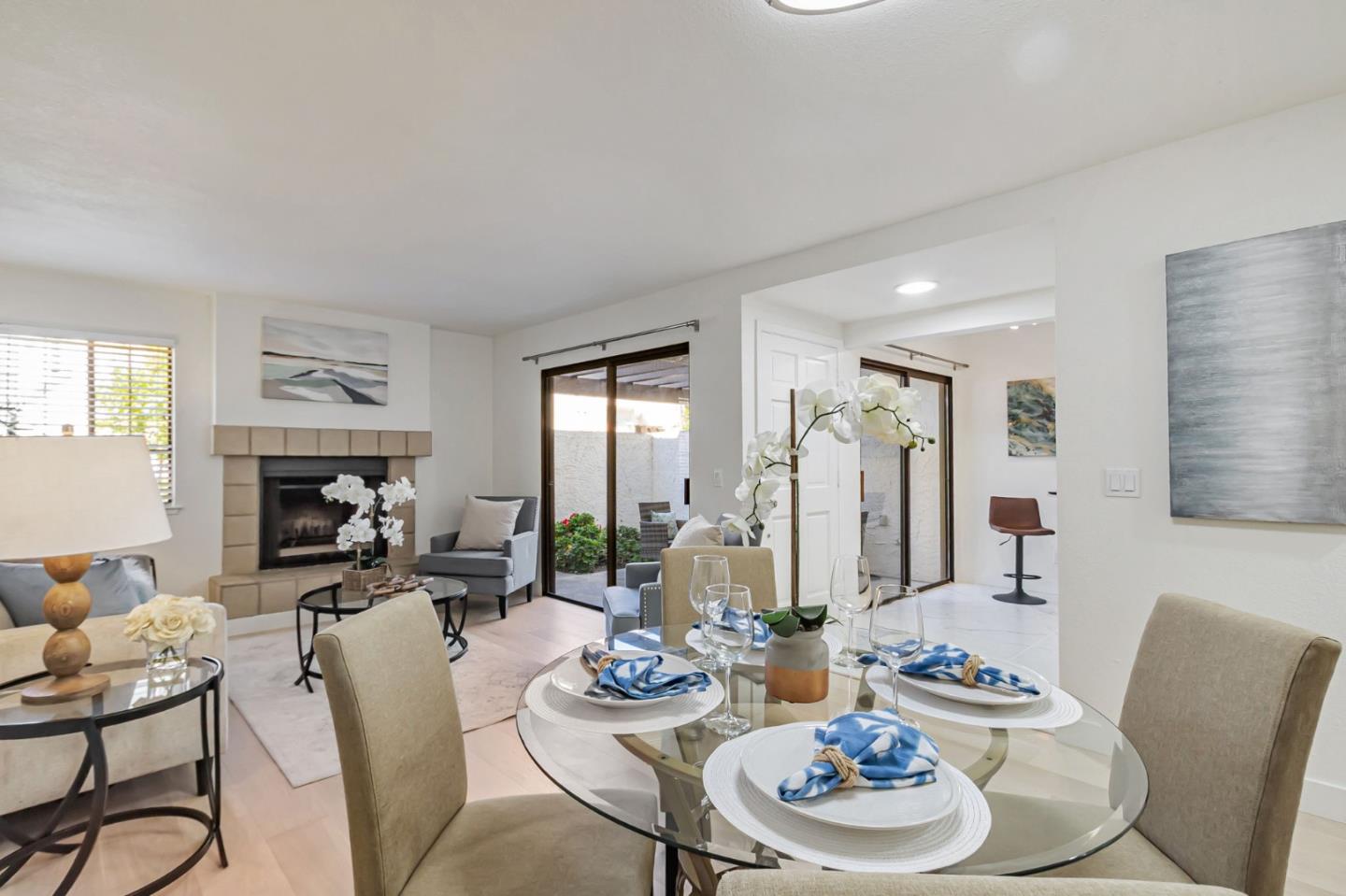 Detail Gallery Image 12 of 29 For 19972 Portal Plz, Cupertino,  CA 95014 - 2 Beds | 2/1 Baths