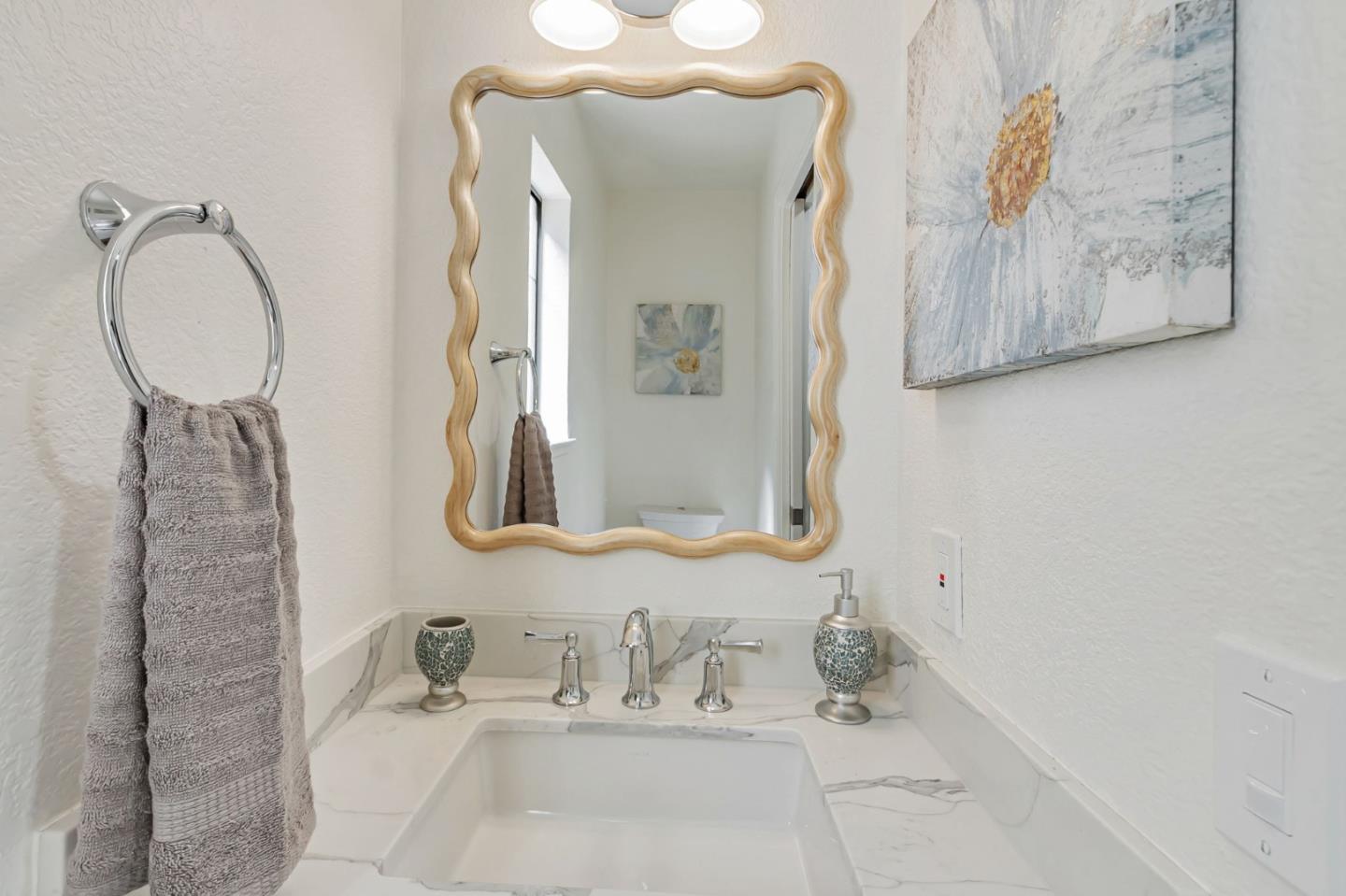 Detail Gallery Image 15 of 29 For 19972 Portal Plz, Cupertino,  CA 95014 - 2 Beds | 2/1 Baths