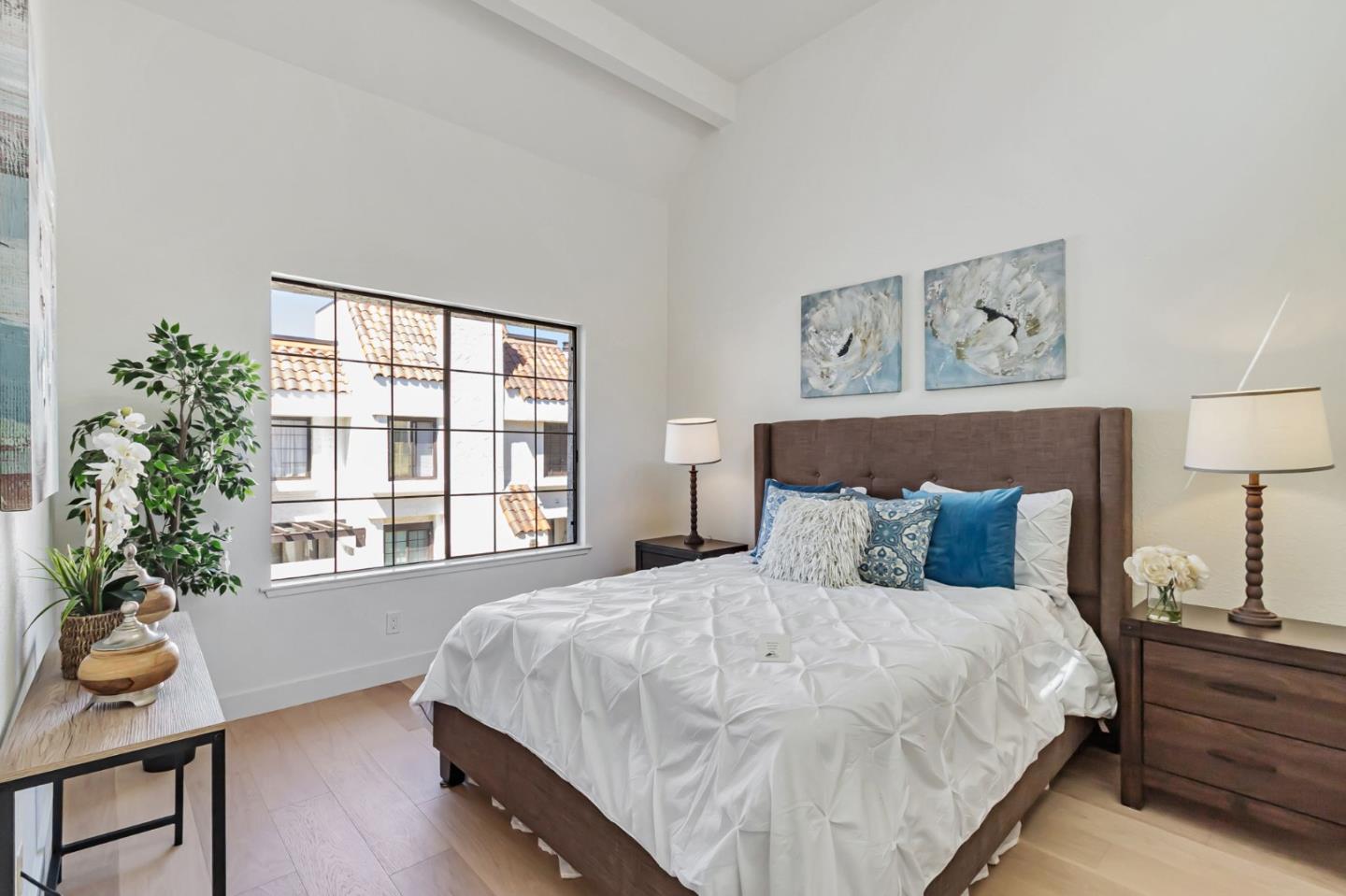 Detail Gallery Image 18 of 29 For 19972 Portal Plz, Cupertino,  CA 95014 - 2 Beds | 2/1 Baths