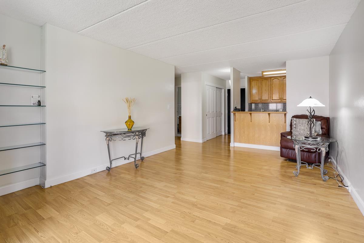 Detail Gallery Image 5 of 17 For 1700 Civic Center Dr #214,  Santa Clara,  CA 95050 - 1 Beds | 1 Baths