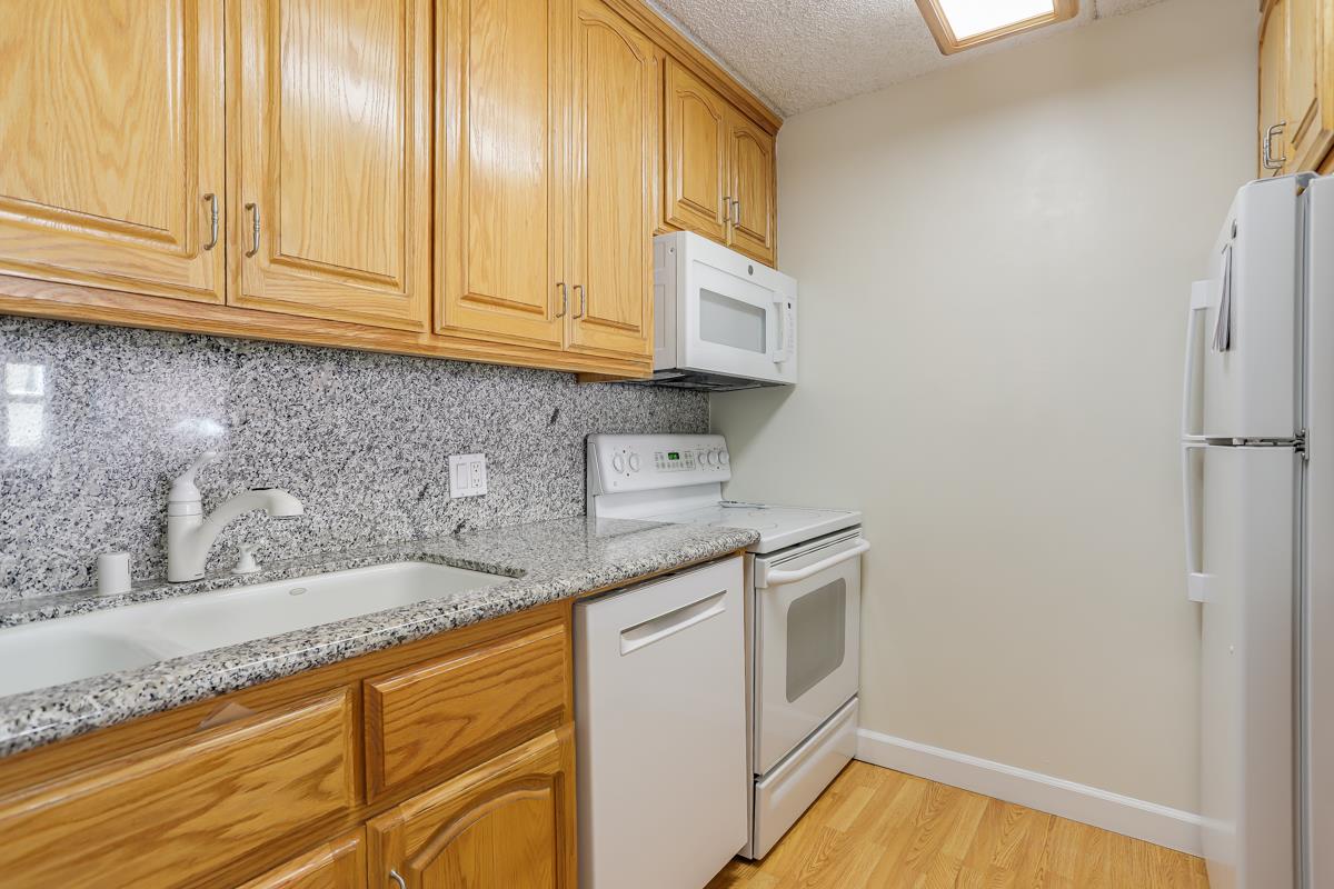 Detail Gallery Image 7 of 17 For 1700 Civic Center Dr #214,  Santa Clara,  CA 95050 - 1 Beds | 1 Baths