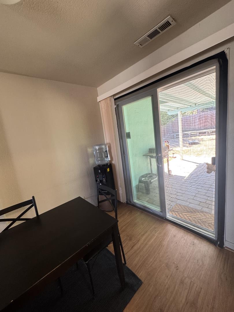Detail Gallery Image 13 of 56 For 401 San Joaquin Ave, Antioch,  CA 94509 - 2 Beds | 1 Baths