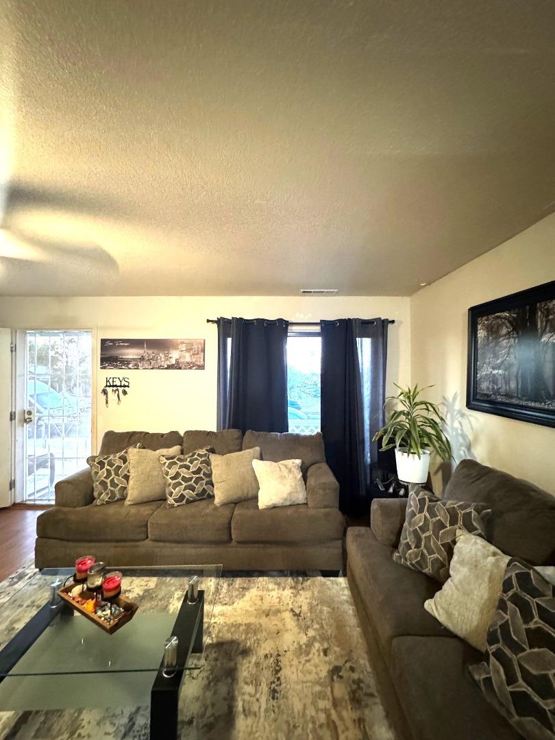 Detail Gallery Image 15 of 56 For 401 San Joaquin Ave, Antioch,  CA 94509 - 2 Beds | 1 Baths