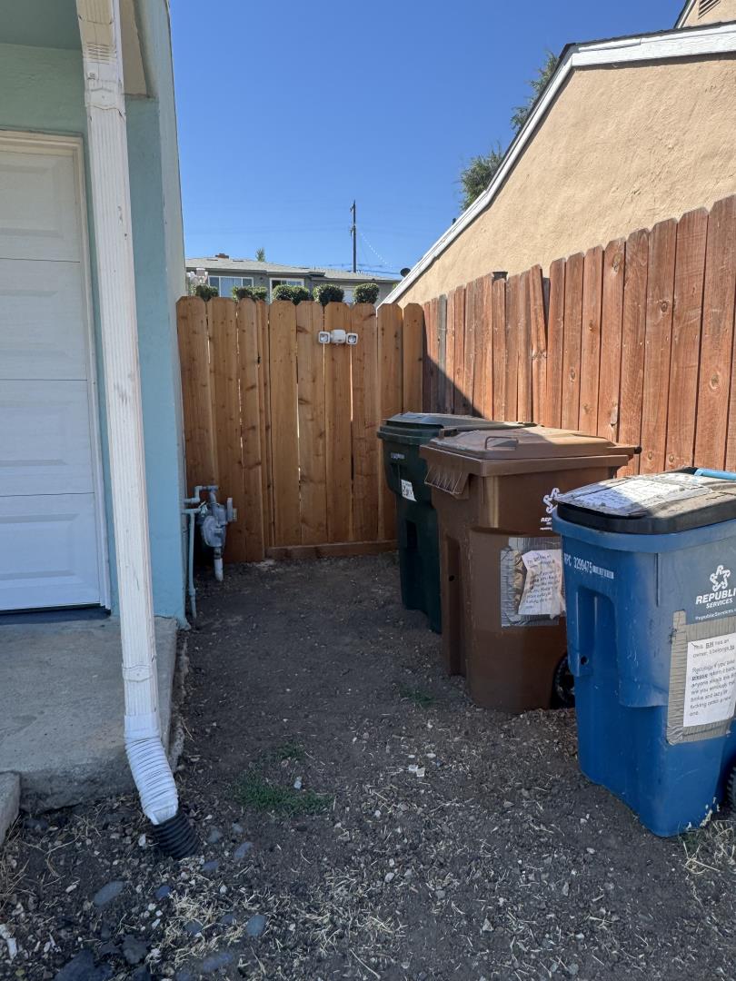 Detail Gallery Image 27 of 56 For 401 San Joaquin Ave, Antioch,  CA 94509 - 2 Beds | 1 Baths