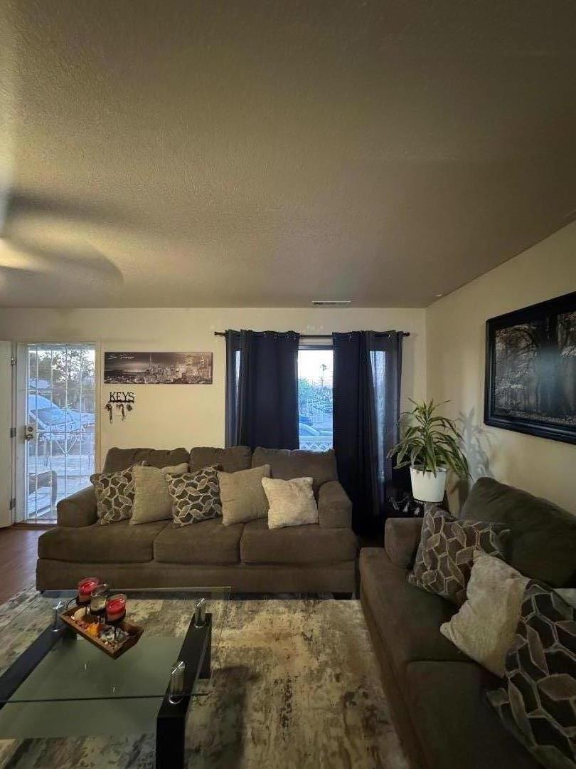 Detail Gallery Image 7 of 56 For 401 San Joaquin Ave, Antioch,  CA 94509 - 2 Beds | 1 Baths