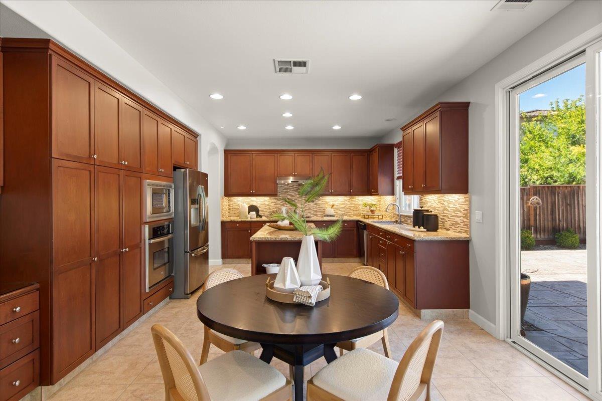 Detail Gallery Image 17 of 68 For 5157 Campion Dr, San Ramon,  CA 94582 - 4 Beds | 4 Baths