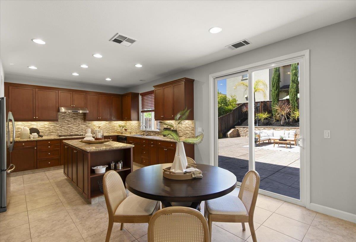 Detail Gallery Image 18 of 68 For 5157 Campion Dr, San Ramon,  CA 94582 - 4 Beds | 4 Baths