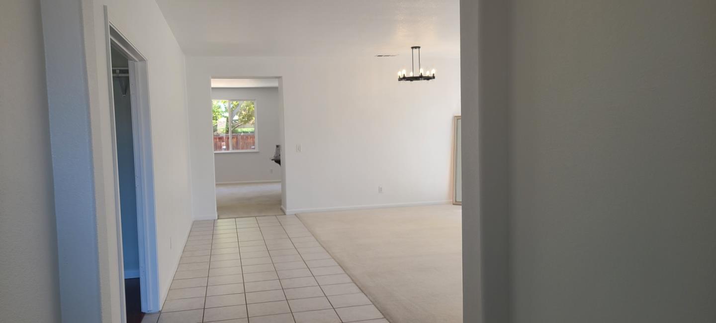 Detail Gallery Image 2 of 15 For 790 Everglades Ln, Tracy,  CA 95377 - 3 Beds | 2/1 Baths