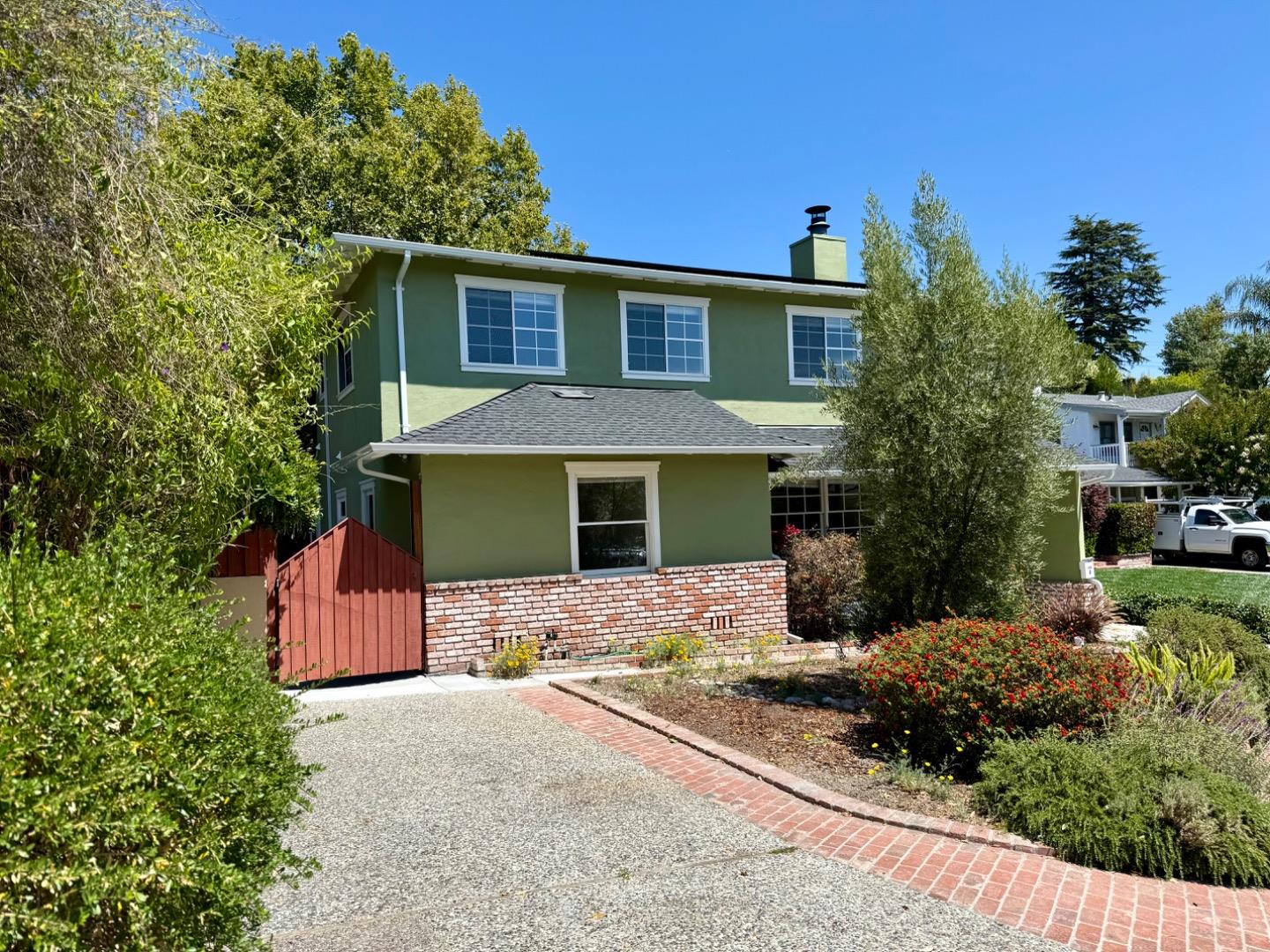 Detail Gallery Image 21 of 22 For 1082 Lupin Way, San Carlos,  CA 94070 - 5 Beds | 3/1 Baths