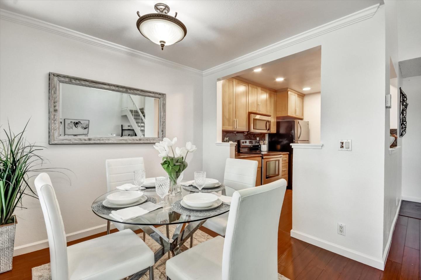 Detail Gallery Image 13 of 48 For 1129 Foxchase Dr, San Jose,  CA 95123 - 2 Beds | 2 Baths