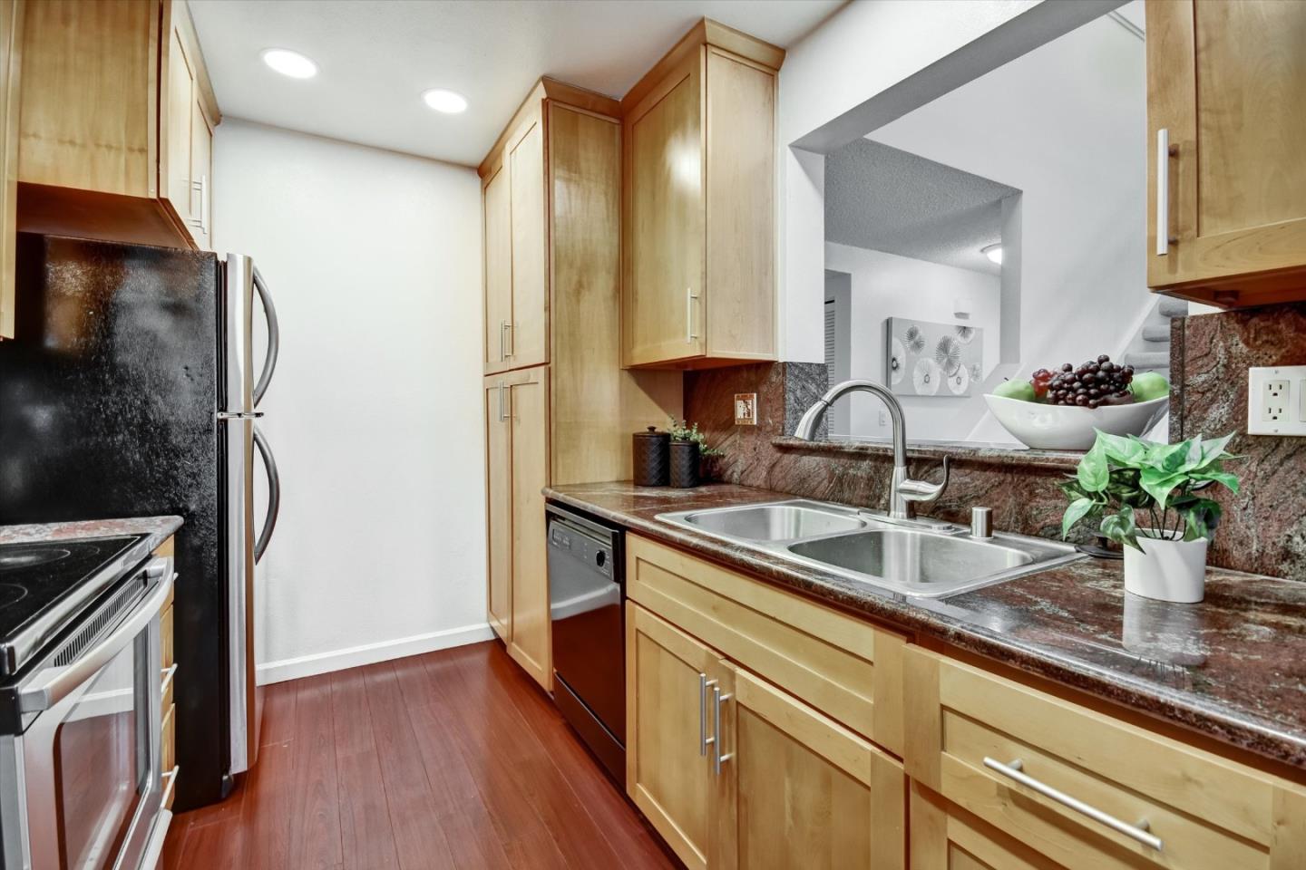 Detail Gallery Image 18 of 48 For 1129 Foxchase Dr, San Jose,  CA 95123 - 2 Beds | 2 Baths