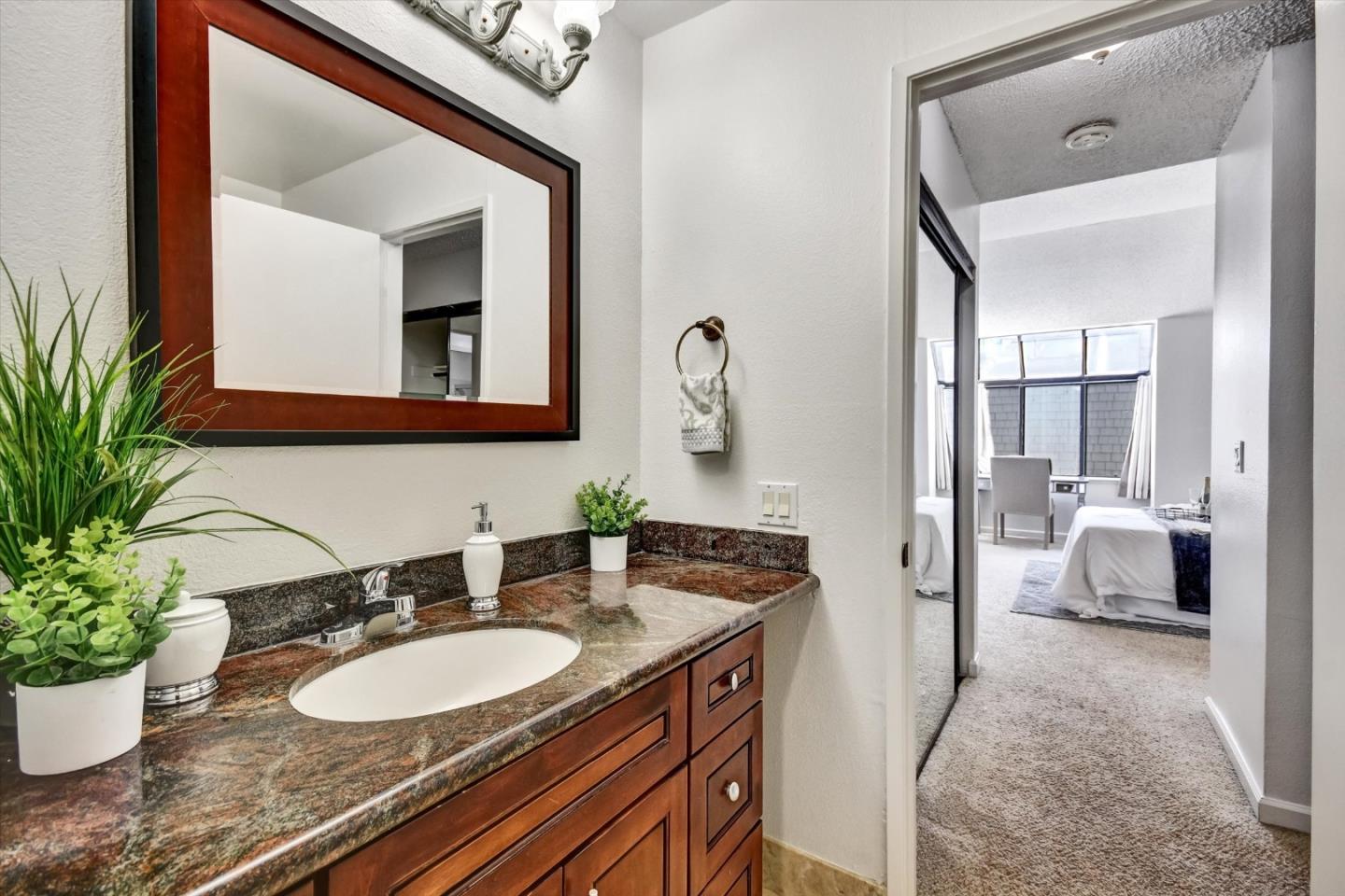 Detail Gallery Image 28 of 48 For 1129 Foxchase Dr, San Jose,  CA 95123 - 2 Beds | 2 Baths