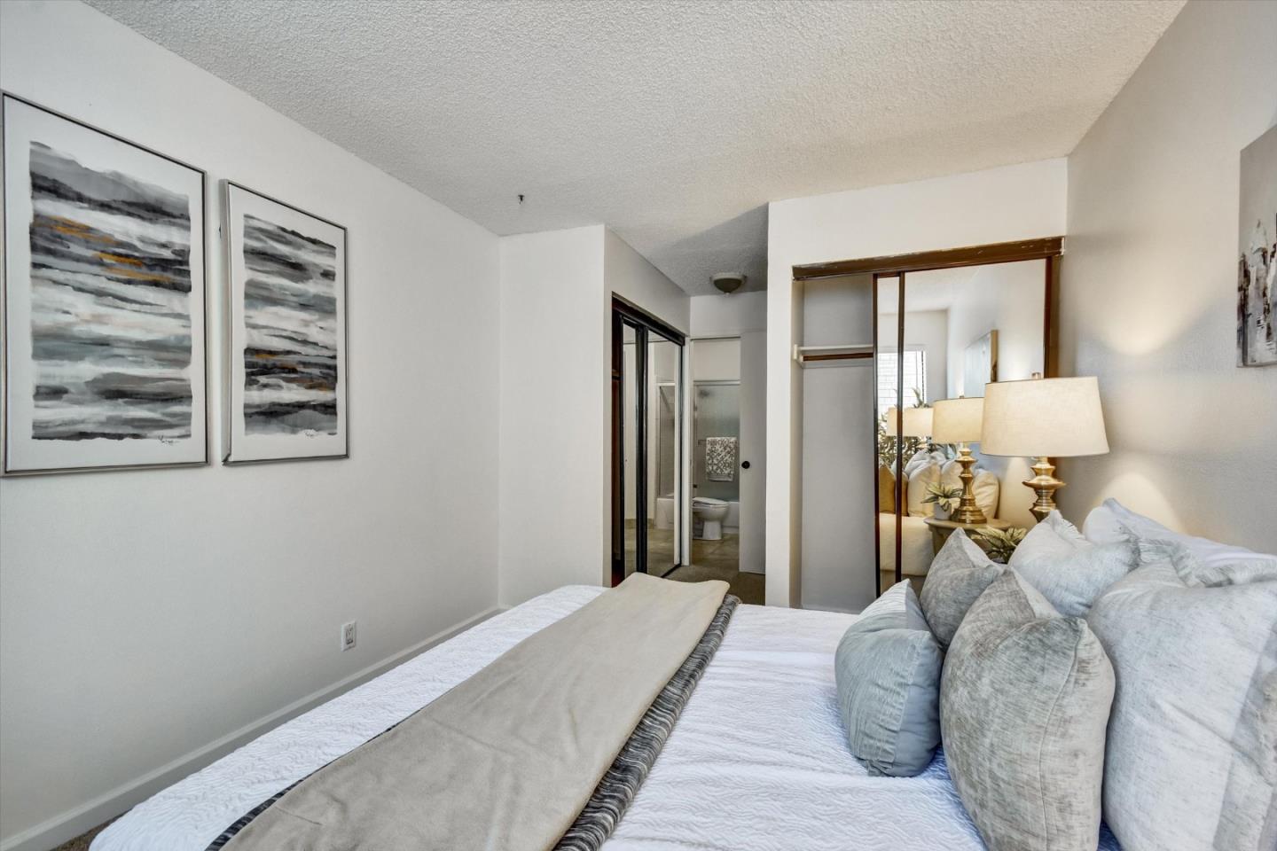 Detail Gallery Image 32 of 48 For 1129 Foxchase Dr, San Jose,  CA 95123 - 2 Beds | 2 Baths