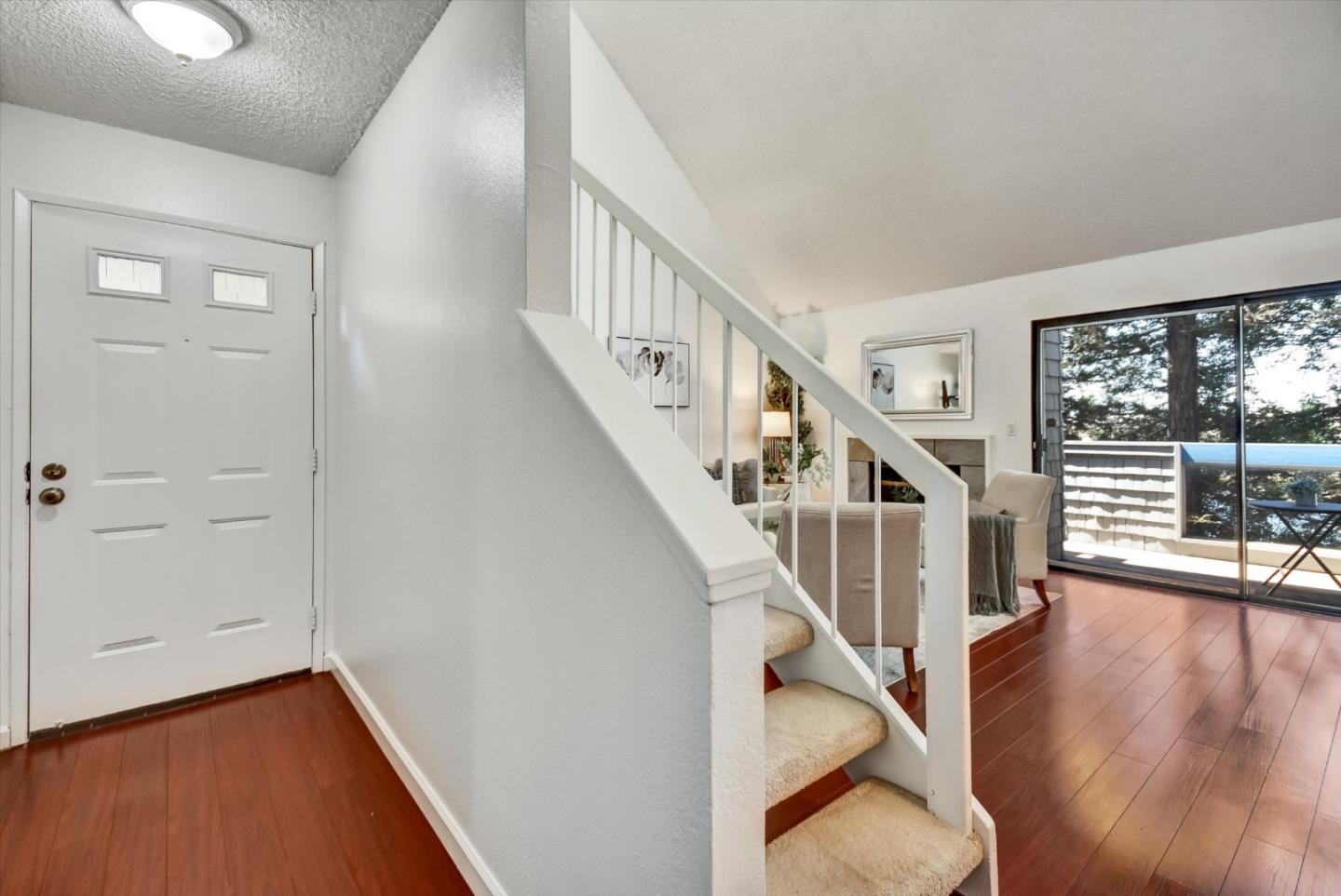 Detail Gallery Image 6 of 48 For 1129 Foxchase Dr, San Jose,  CA 95123 - 2 Beds | 2 Baths