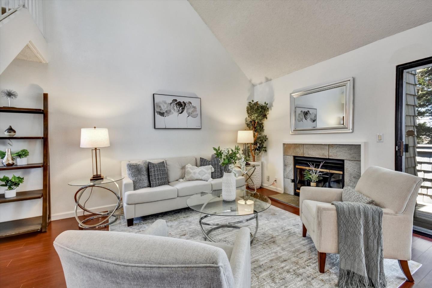 Detail Gallery Image 7 of 48 For 1129 Foxchase Dr, San Jose,  CA 95123 - 2 Beds | 2 Baths