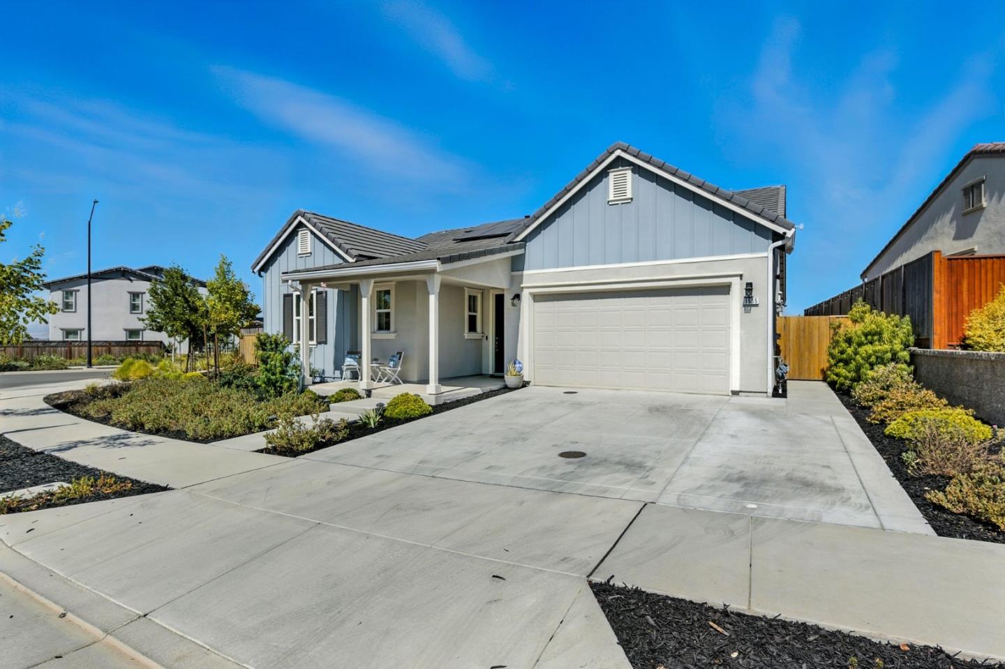 Detail Gallery Image 3 of 41 For 1555 Sawana Way, Gilroy,  CA 95020 - 3 Beds | 2 Baths