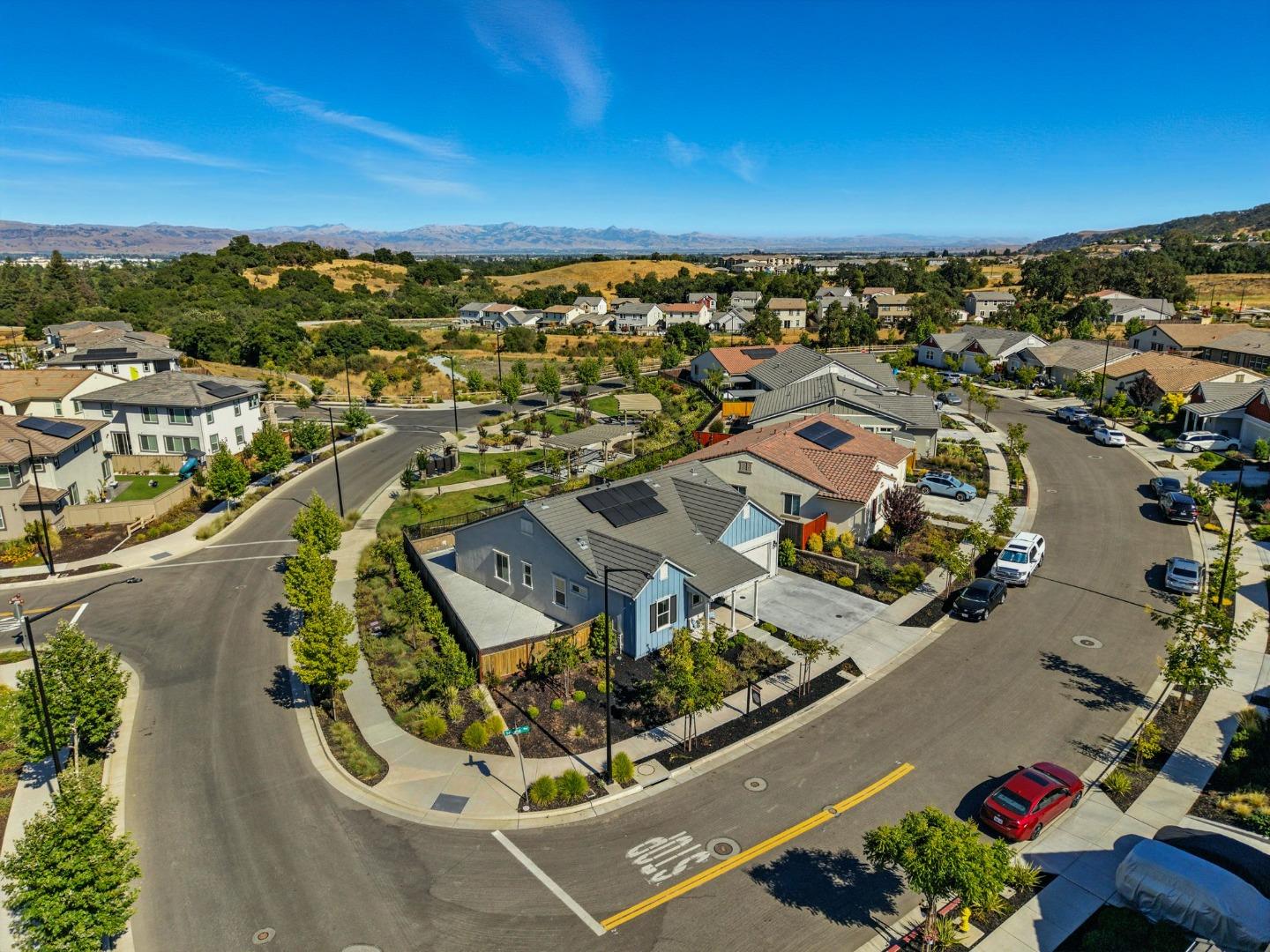 Detail Gallery Image 37 of 41 For 1555 Sawana Way, Gilroy,  CA 95020 - 3 Beds | 2 Baths