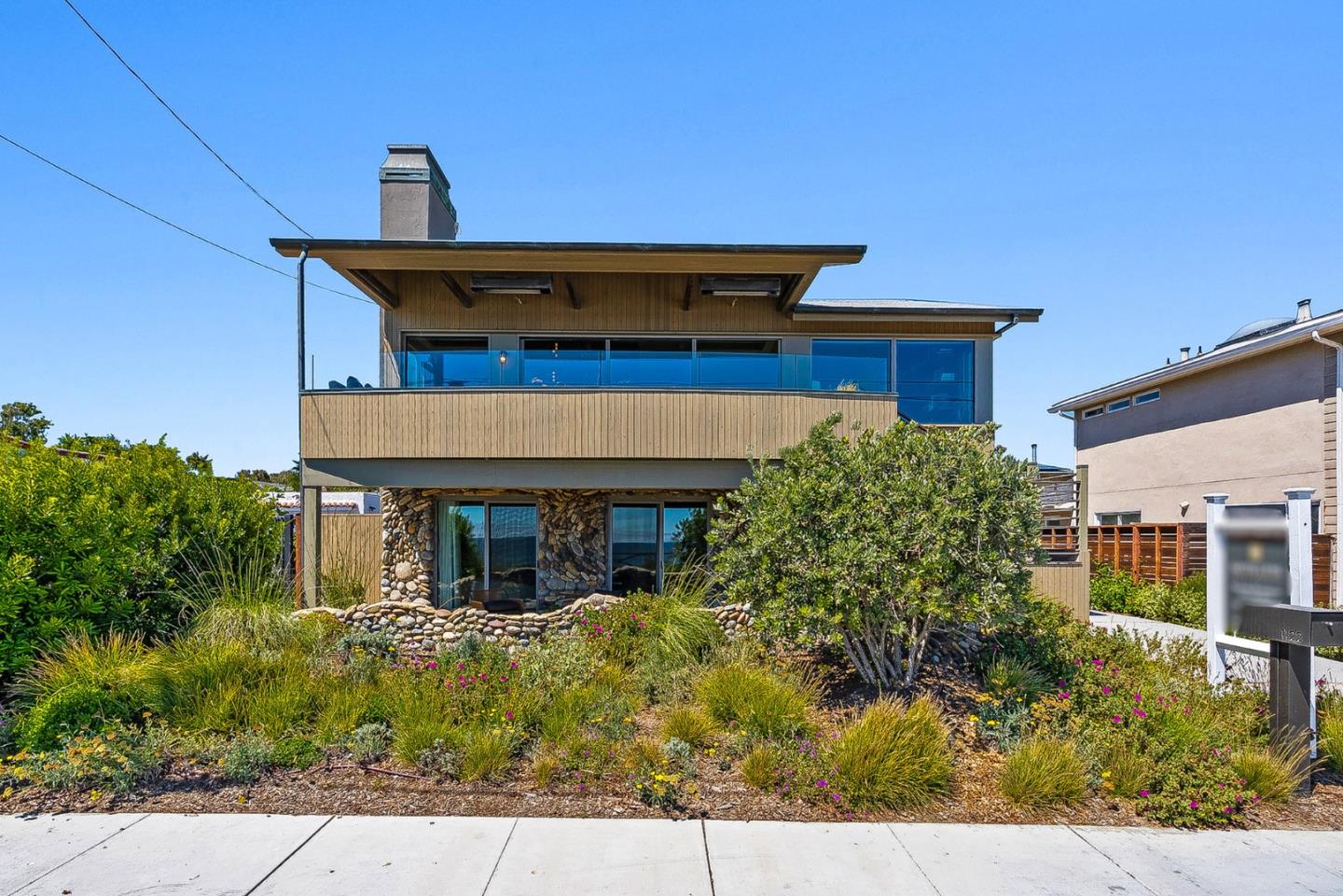 Detail Gallery Image 10 of 90 For 1122 W Cliff Dr, Santa Cruz,  CA 95060 - 4 Beds | 4/1 Baths