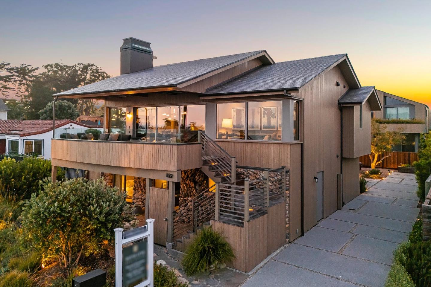 Detail Gallery Image 14 of 90 For 1122 W Cliff Dr, Santa Cruz,  CA 95060 - 4 Beds | 4/1 Baths
