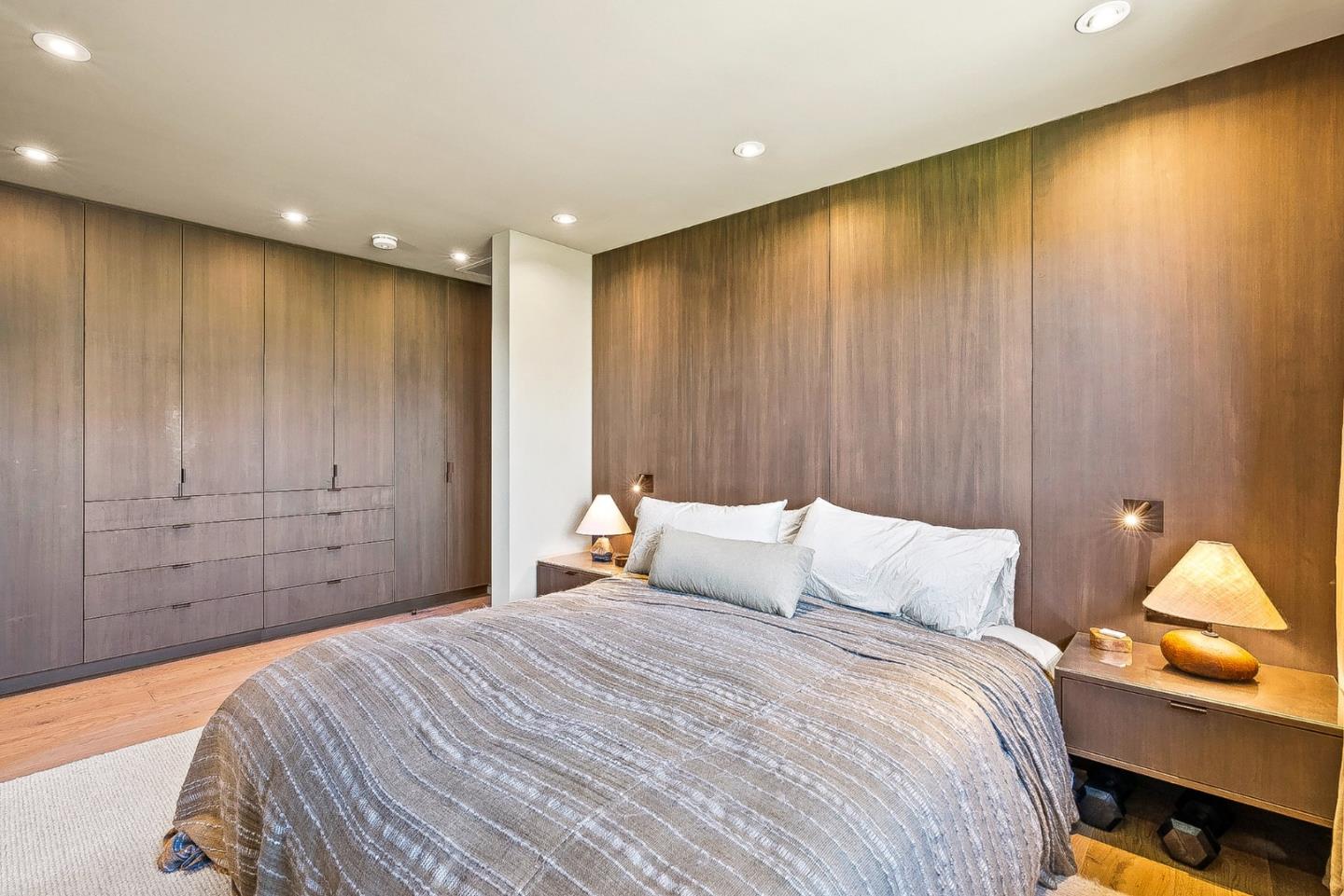 Detail Gallery Image 30 of 90 For 1122 W Cliff Dr, Santa Cruz,  CA 95060 - 4 Beds | 4/1 Baths