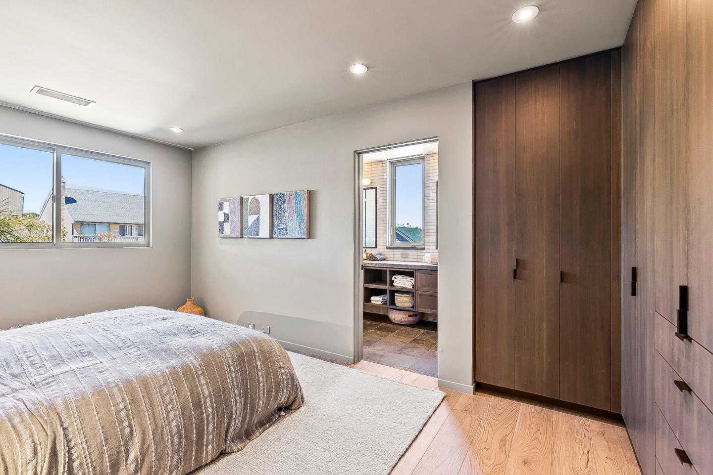 Detail Gallery Image 32 of 90 For 1122 W Cliff Dr, Santa Cruz,  CA 95060 - 4 Beds | 4/1 Baths