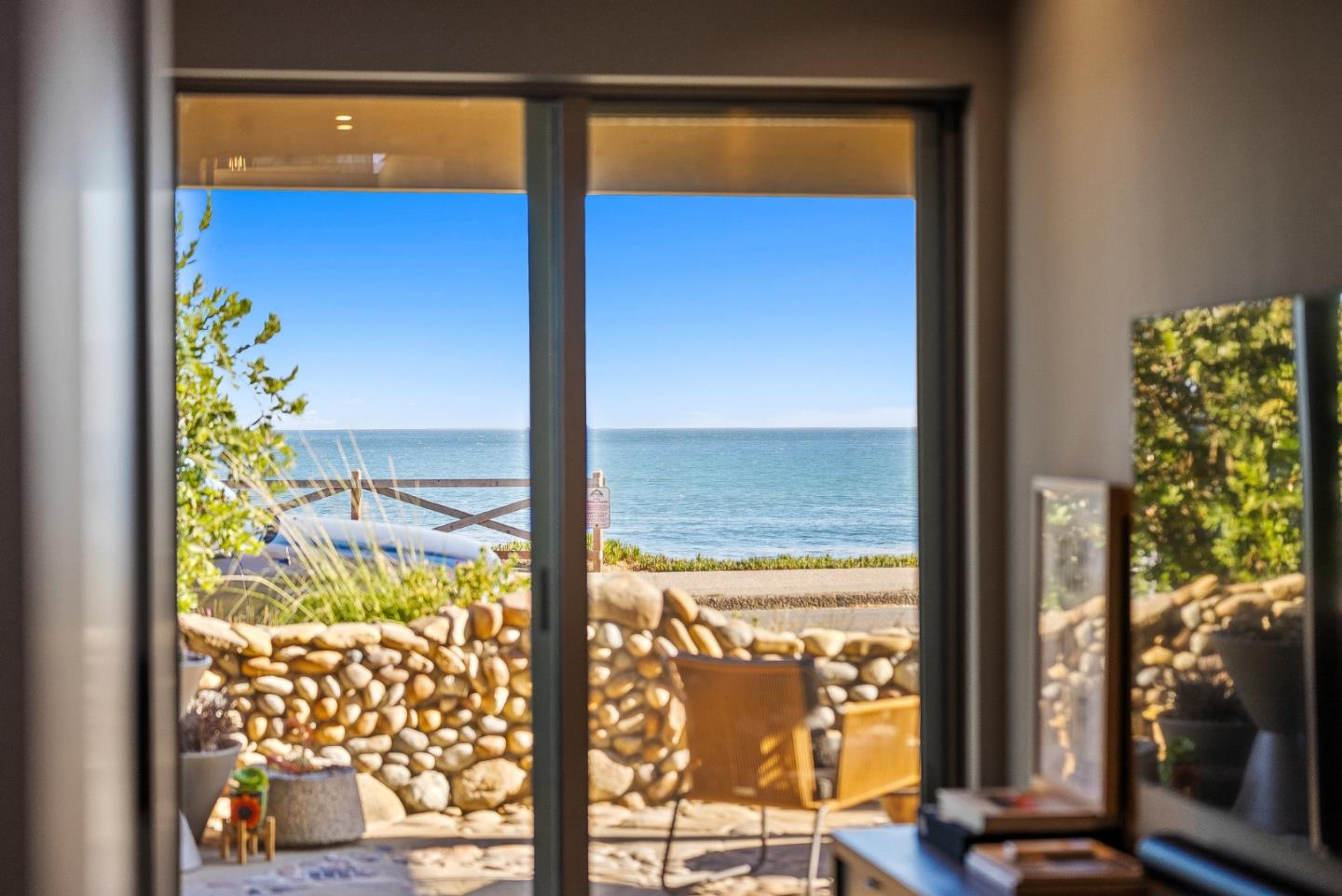Detail Gallery Image 35 of 90 For 1122 W Cliff Dr, Santa Cruz,  CA 95060 - 4 Beds | 4/1 Baths