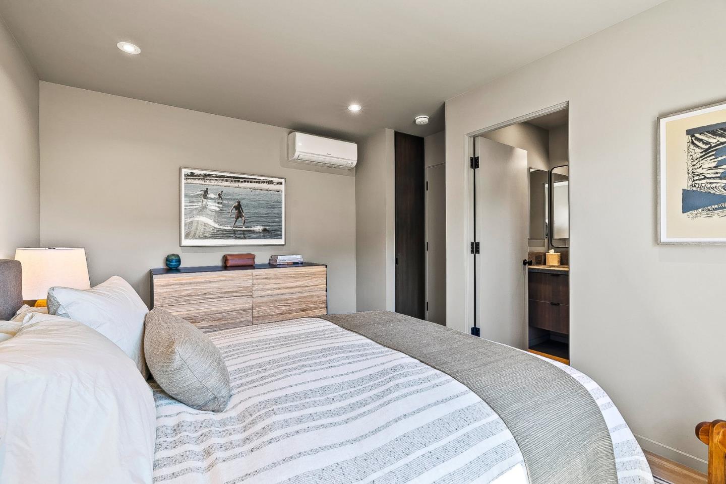 Detail Gallery Image 45 of 90 For 1122 W Cliff Dr, Santa Cruz,  CA 95060 - 4 Beds | 4/1 Baths