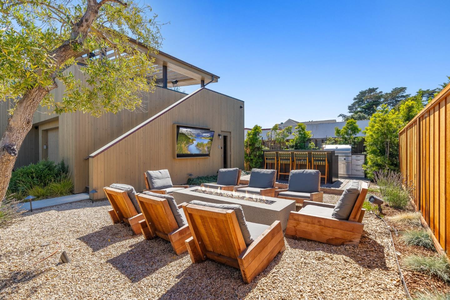 Detail Gallery Image 52 of 90 For 1122 W Cliff Dr, Santa Cruz,  CA 95060 - 4 Beds | 4/1 Baths