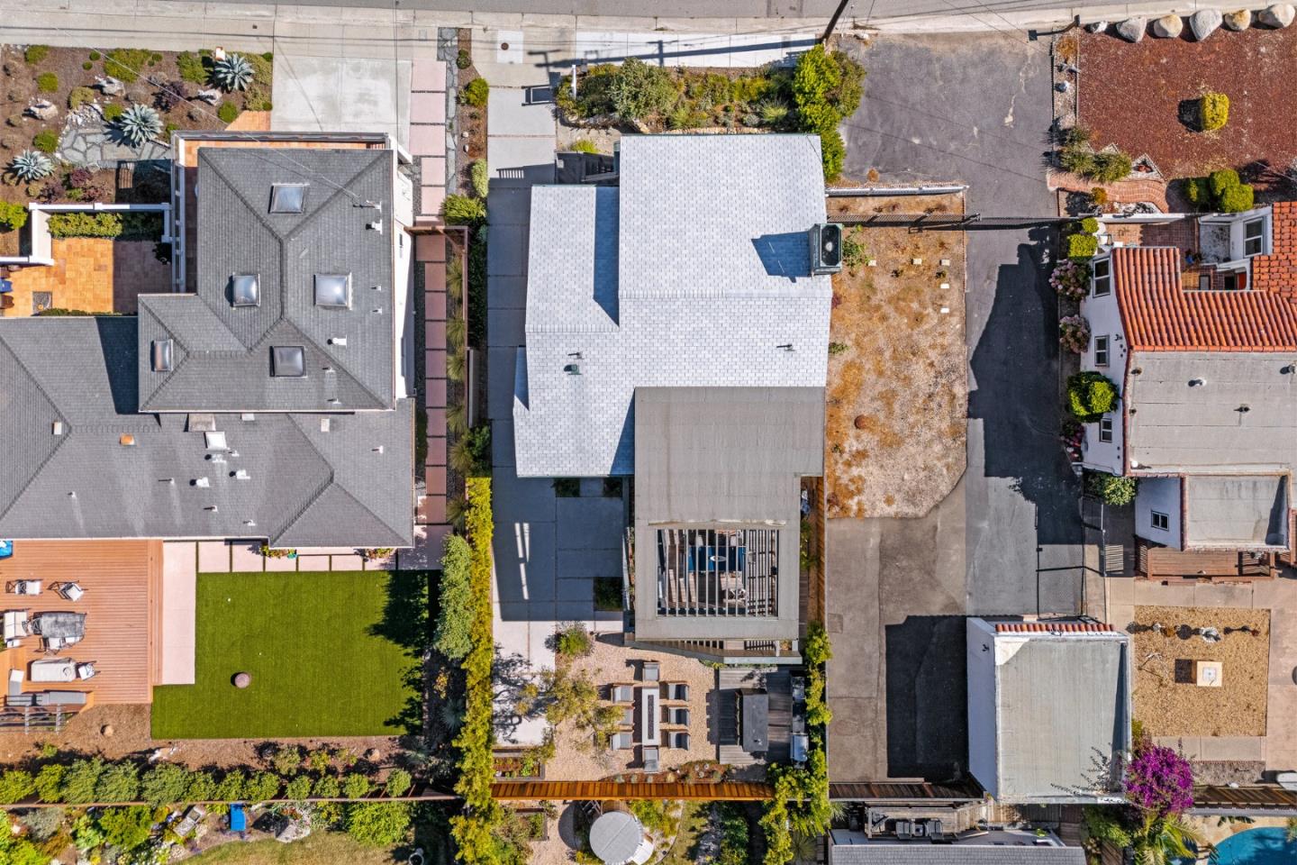 Detail Gallery Image 58 of 90 For 1122 W Cliff Dr, Santa Cruz,  CA 95060 - 4 Beds | 4/1 Baths