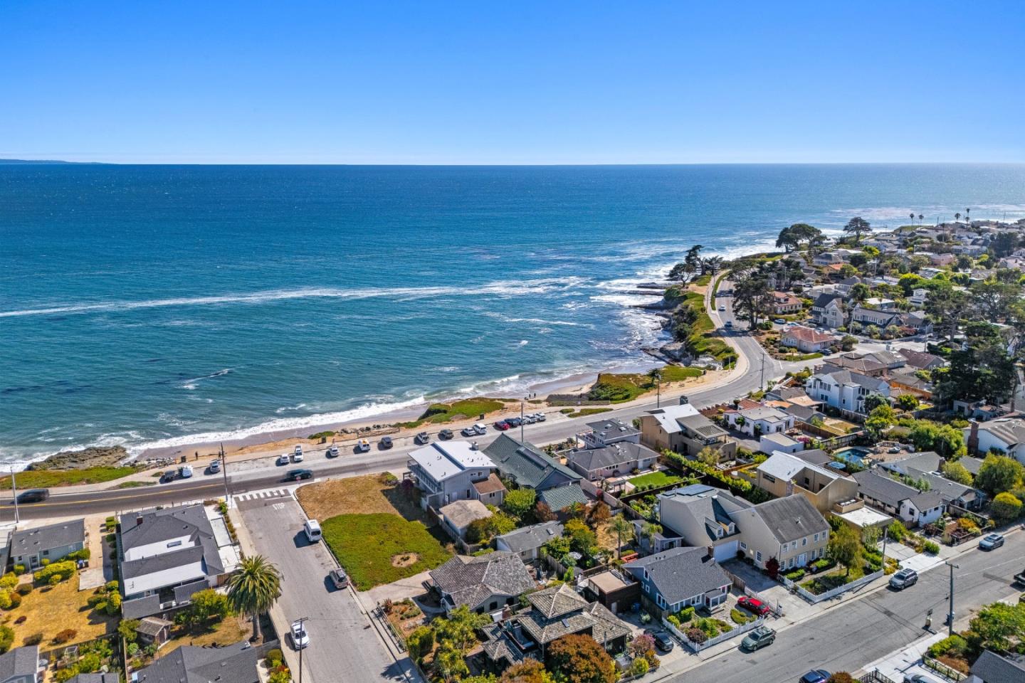 Detail Gallery Image 67 of 90 For 1122 W Cliff Dr, Santa Cruz,  CA 95060 - 4 Beds | 4/1 Baths