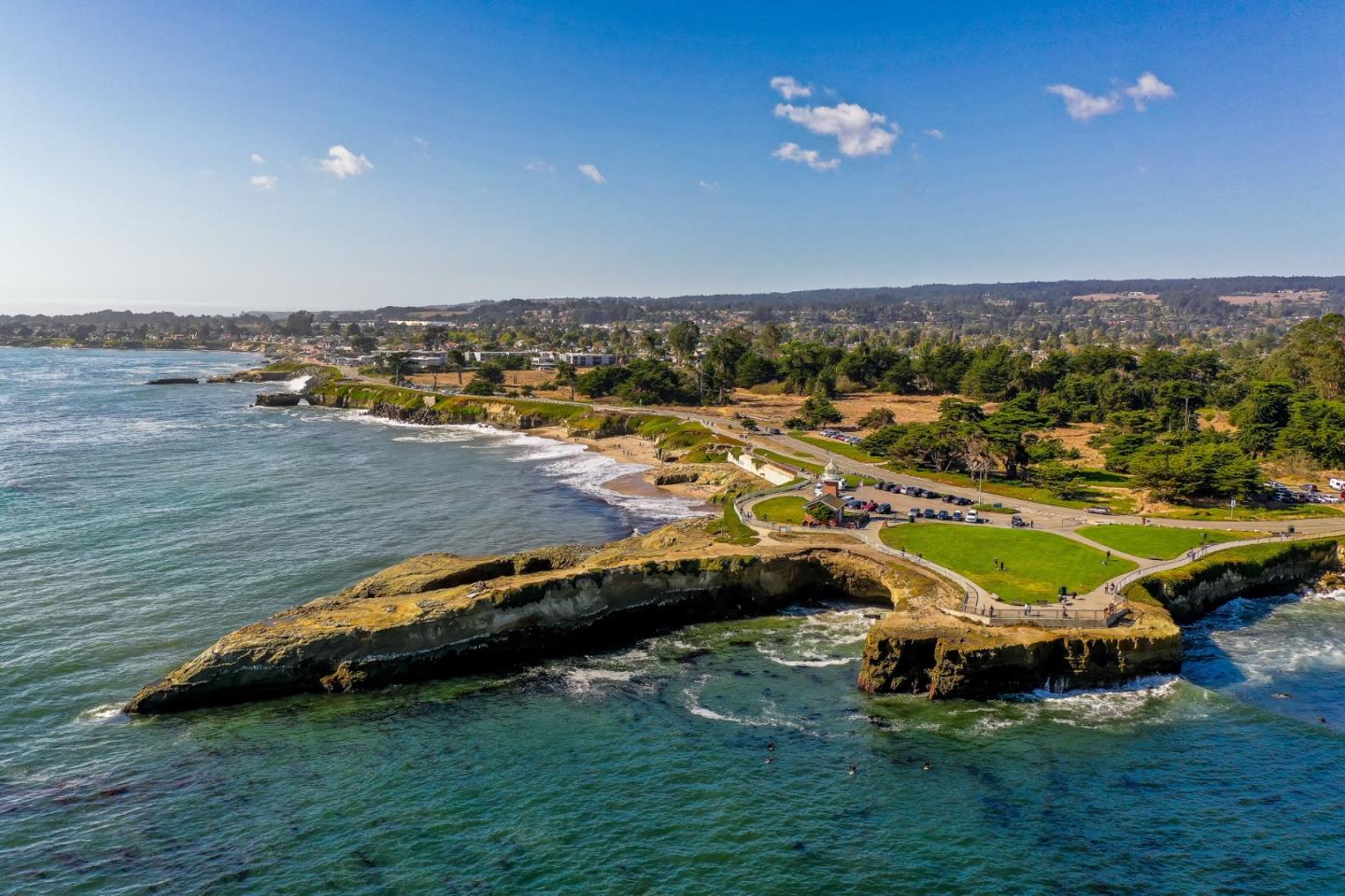 Detail Gallery Image 74 of 90 For 1122 W Cliff Dr, Santa Cruz,  CA 95060 - 4 Beds | 4/1 Baths