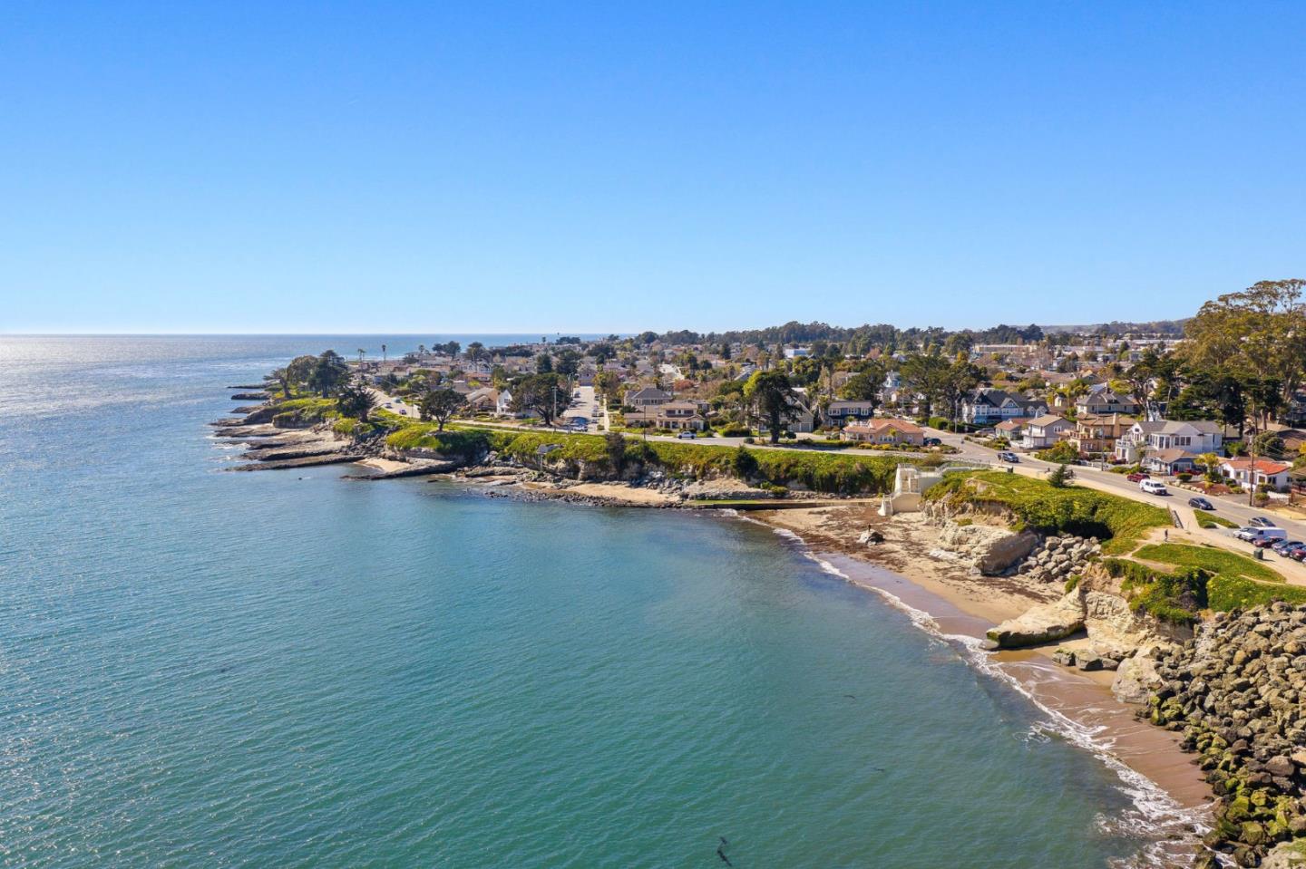 Detail Gallery Image 76 of 90 For 1122 W Cliff Dr, Santa Cruz,  CA 95060 - 4 Beds | 4/1 Baths