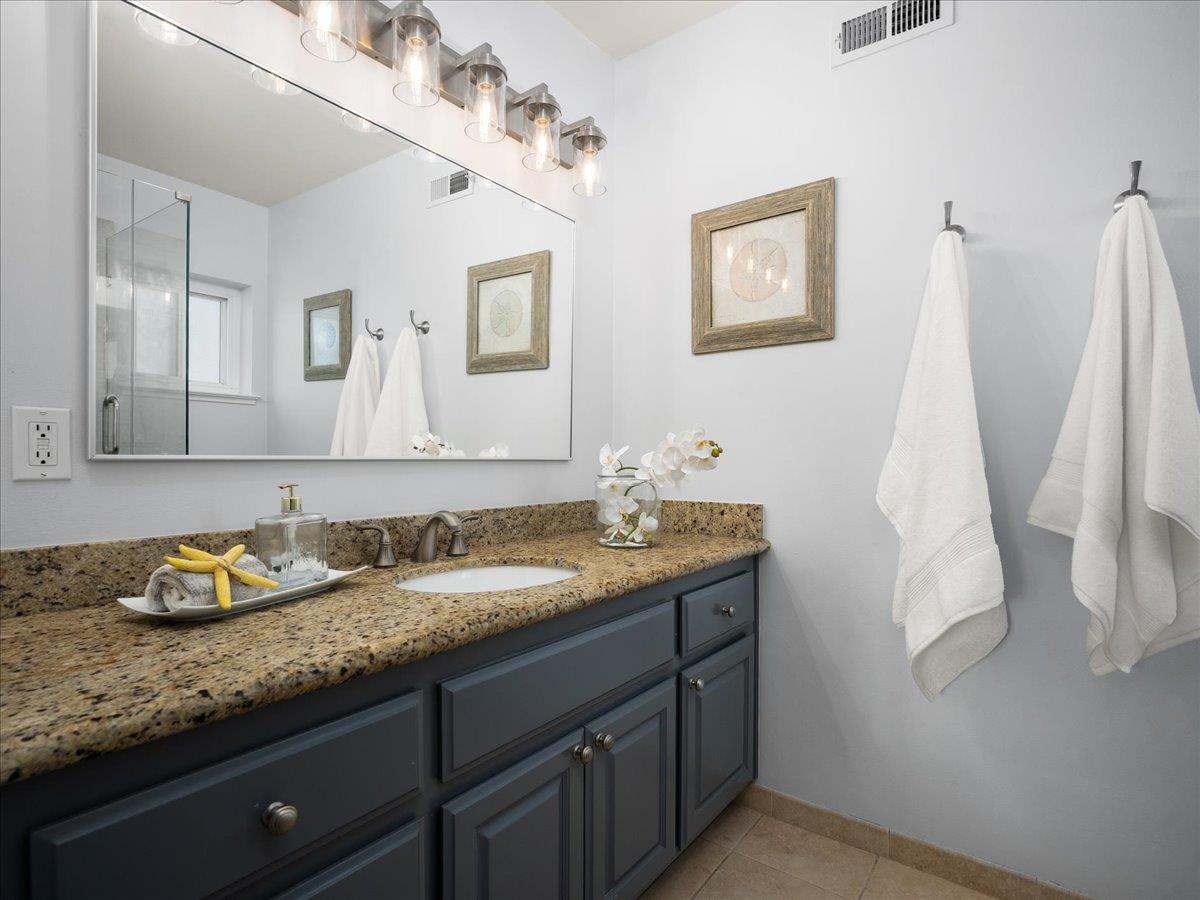 Detail Gallery Image 16 of 22 For 1128 Allston Ct, San Jose,  CA 95120 - 5 Beds | 2/1 Baths