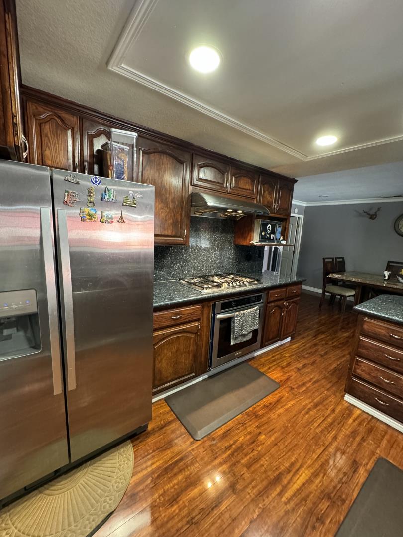 Detail Gallery Image 10 of 38 For 2176 Laddie Ct, San Jose,  CA 95121 - 4 Beds | 3 Baths