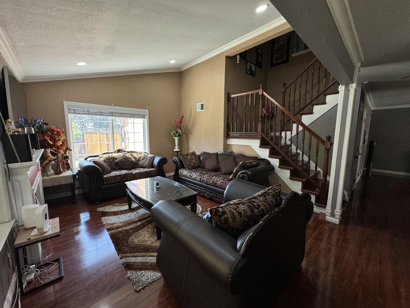 Detail Gallery Image 5 of 38 For 2176 Laddie Ct, San Jose,  CA 95121 - 4 Beds | 3 Baths