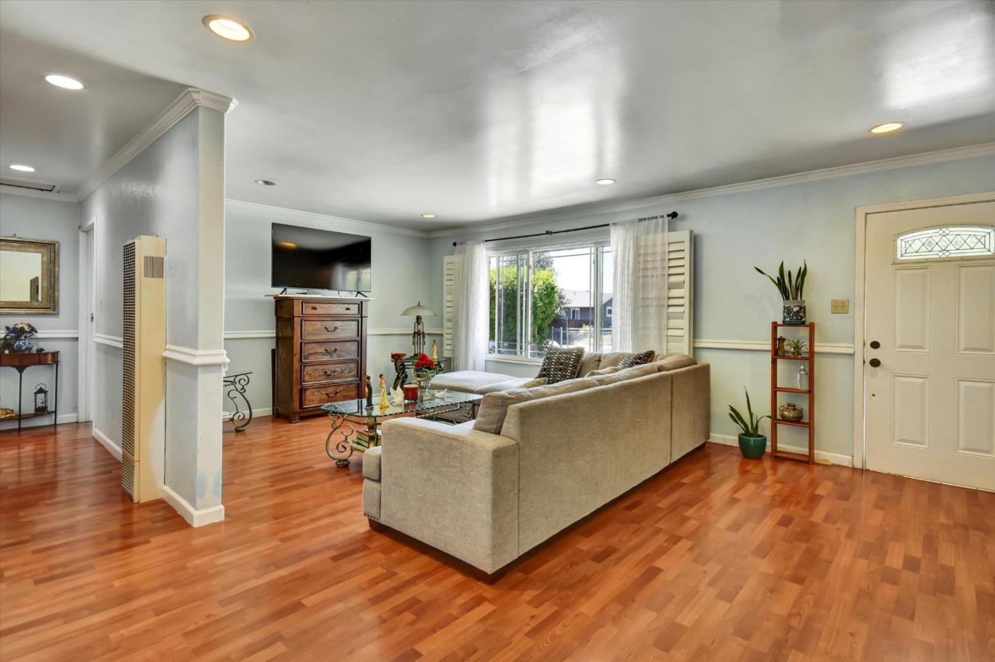Detail Gallery Image 10 of 40 For 14202 Lucian Ave, San Jose,  CA 95127 - 3 Beds | 1 Baths